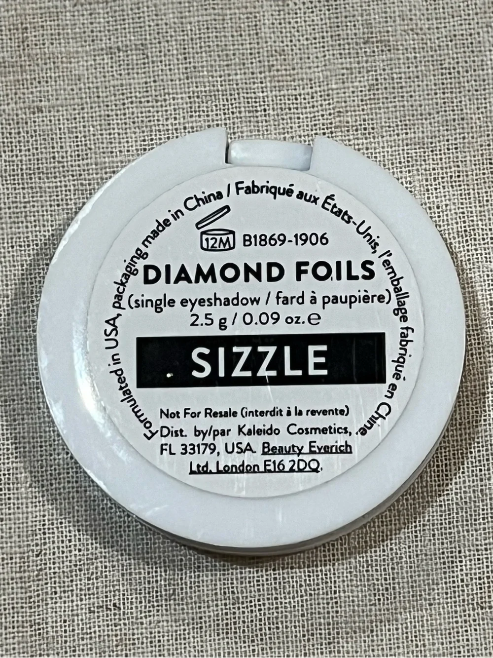 Kaleido Cosmetics Diamond Foils Eyeshadow In Sizzle New w/out box 2.5g/0.09 oz